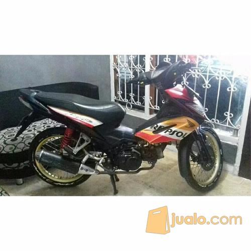 [ MOTOR HONDA BLADE REPSOL TAHUN 2010]