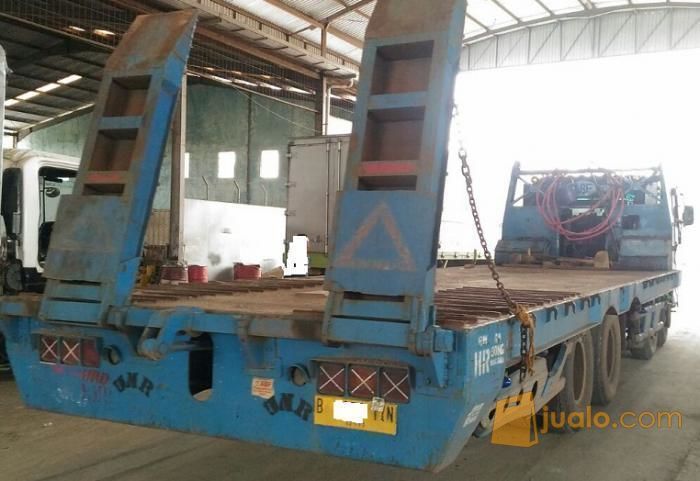 MITSUBISHI FUSO SELF LOADER TRUCK