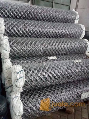 KAWAT ANYAM LAPANGAN FUTSAL