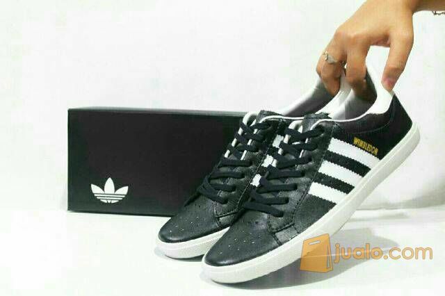 BIG SALE!! Sepatu Casual Pria Adidas Wimbeldom terbaru. 3d