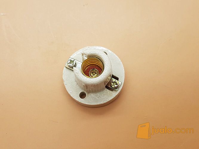 Fitting plafon Bola Lampu Keramik E12