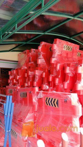 road barier plastik marvel