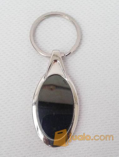 Souvenir Gantungan Kunci Besi, Gantungan kunci Logam