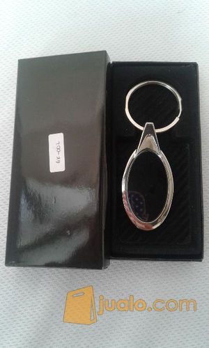 Souvenir Gantungan Kunci Besi, Gantungan kunci Logam