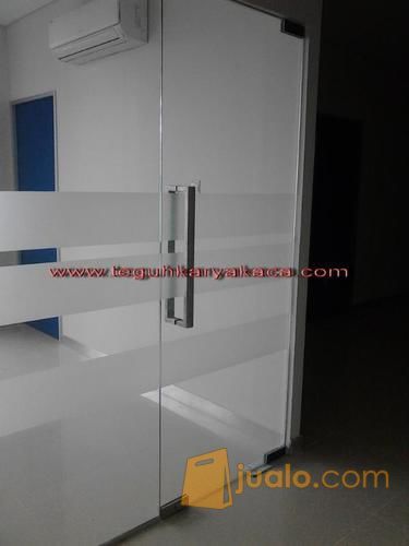 Pintu Kaca Tempered