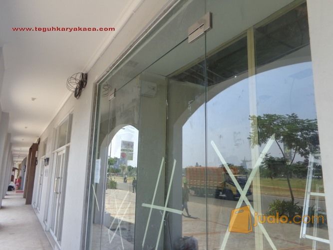 Pintu Kaca Tempered
