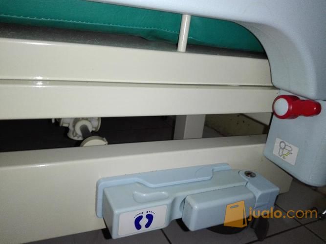 Kasur Pasien 2 Crank merk ACARE