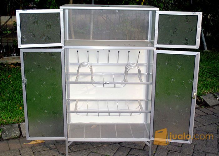 Rak Piring Aluminium 4 Pintu Frame Putih Belakang Triplek Kaca Es 74-127