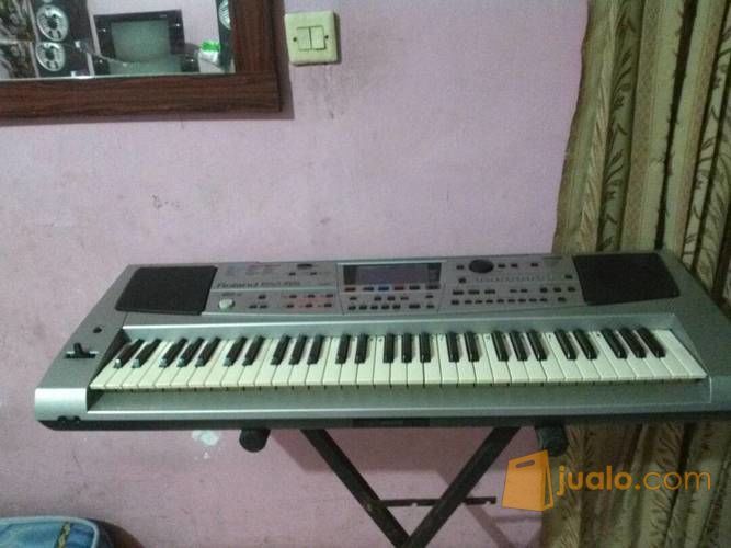 Keyboard Roland Em 55