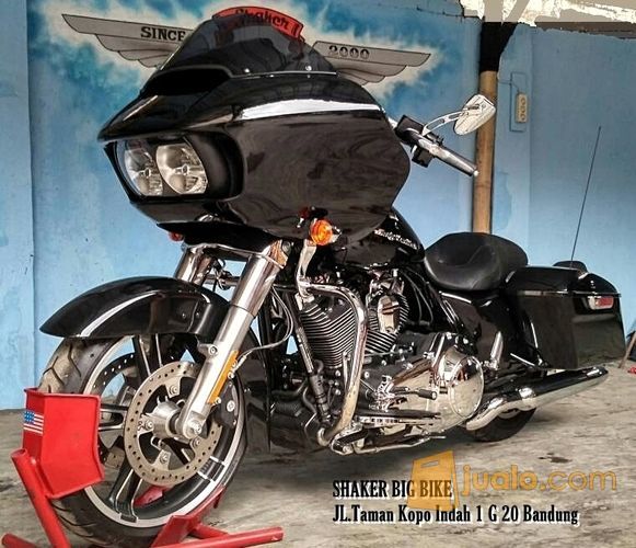 HARLEY DAVIDSON ROAD GLIDE TAHUN 2015