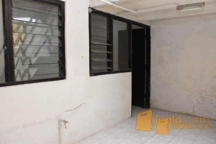 dijual rumah di griya prima
