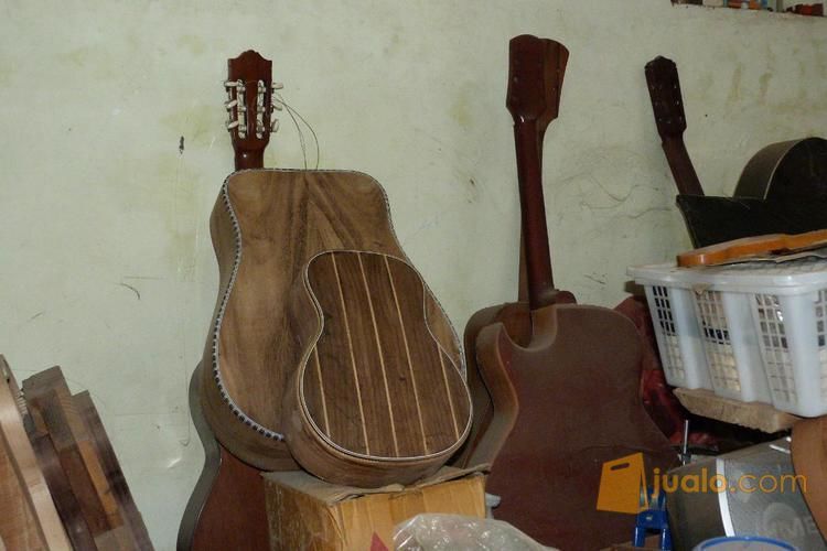 Servis Dan Repaint Gitar