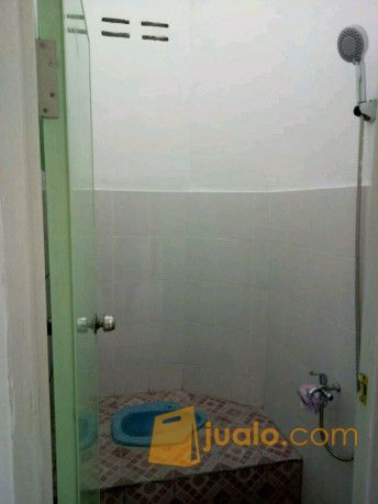 Kos Mojokerto Kamar Mandi Dalam Dekat Alon-Alon Kota.