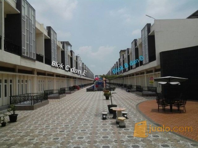 Rumah Komplek Graha Helvetia Medan