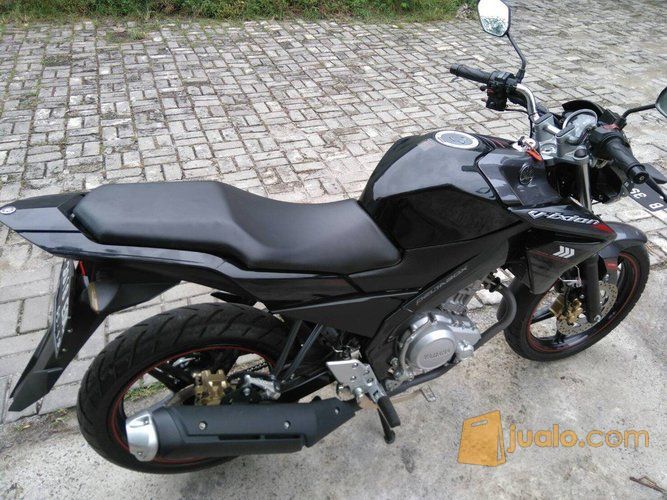 Yamaha Vixion Tahun 2014 Warna Hitam