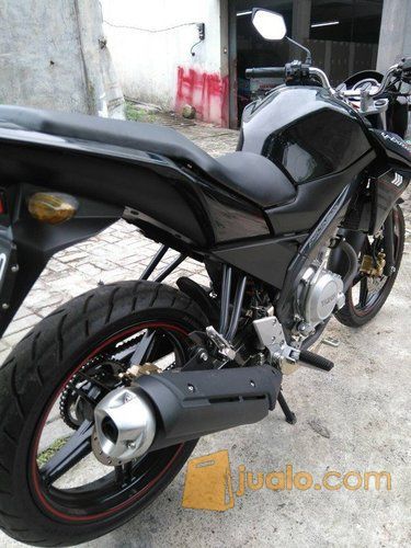 Yamaha Vixion Tahun 2014 Warna Hitam