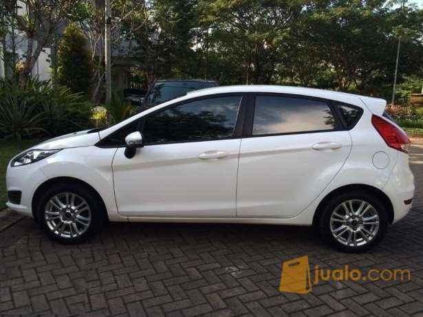 Ford Fiesta M/T Tahun 2013