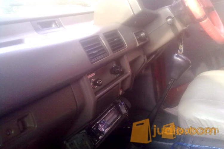 Isuzu Panther Miyabi 1994