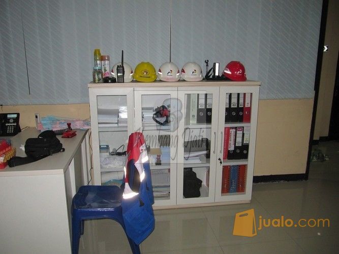 Produksi Rak Arsip Dokumen Kantor Pintu Kaca