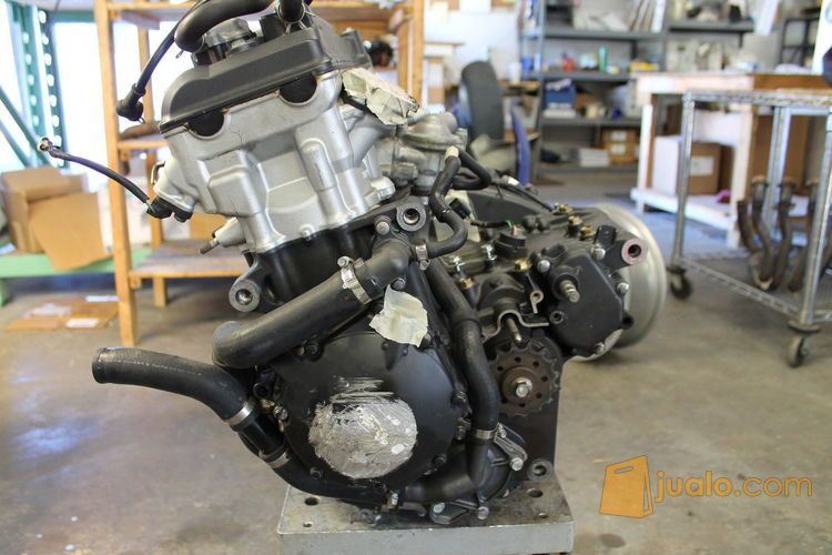 Mesin Honda CBR 1000 RR.