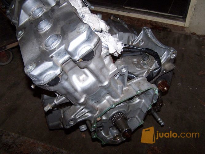 Mesin Honda CBR 1000 RR.