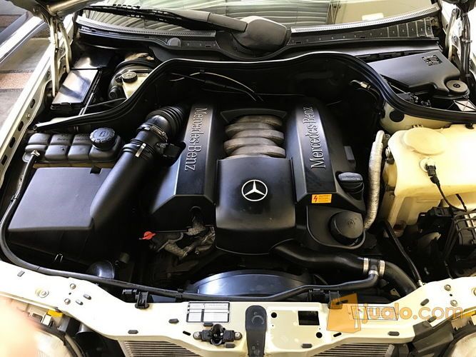 Merc.Benz C240 W202 Silver On Black 2000 Low KM Perfect Condition