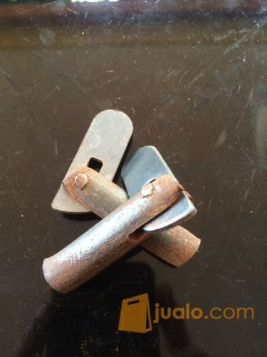 Lockpen / Paku Cross