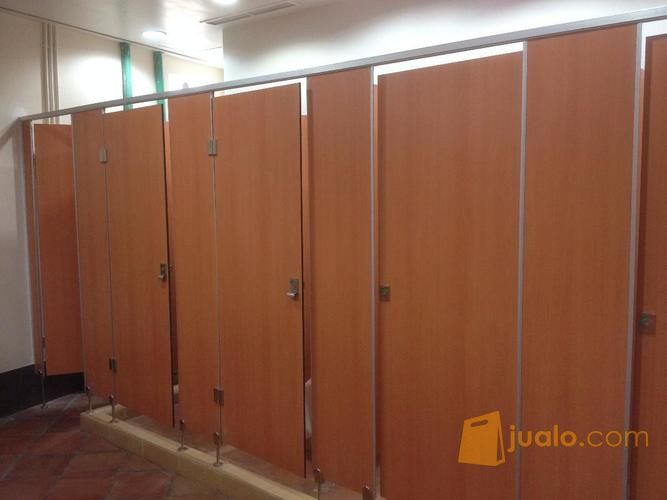 Partisi Toilet Phenolic