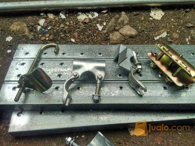 U Head Jackbase Catwalk Clamp