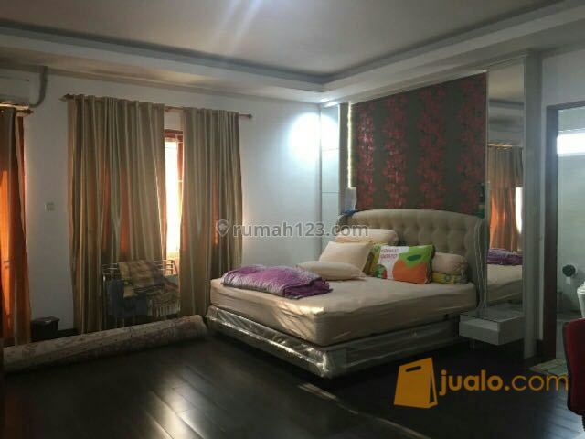 RUMAH MEWAH KOMPLEK DEPLU CIPETE SELATAN CILANDAK JAKARTA SELATAN