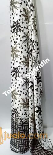 Bahan Batik Satin Silk Per Meter / Kain Batik Motif Daun