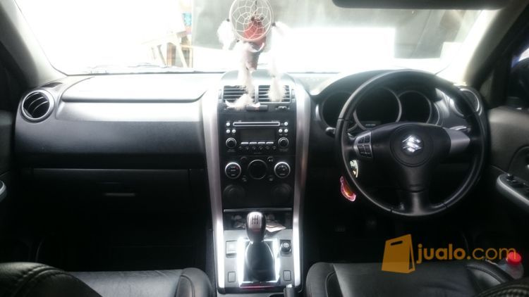 Suzuki Grand Vitara 2.0 MT 2011 Abu Abu Metalik