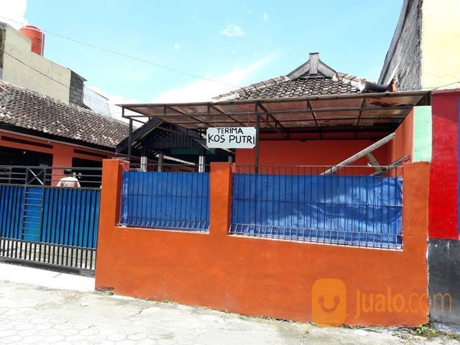 Rumah Kos Putri Kampus UIi Yogyakarta