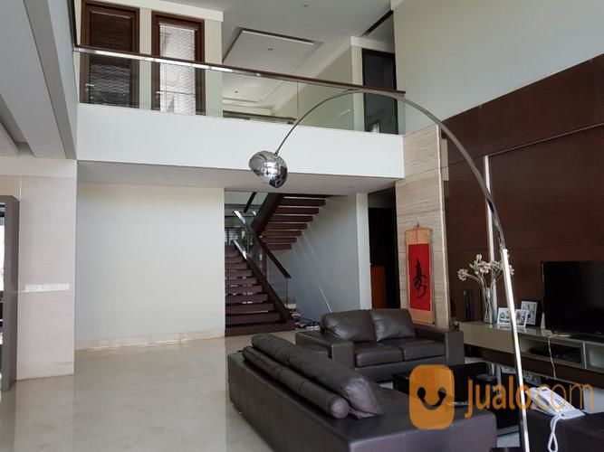 Rumah Mewah Ada Kolam Renang Di Cipaganti Raya Bandung