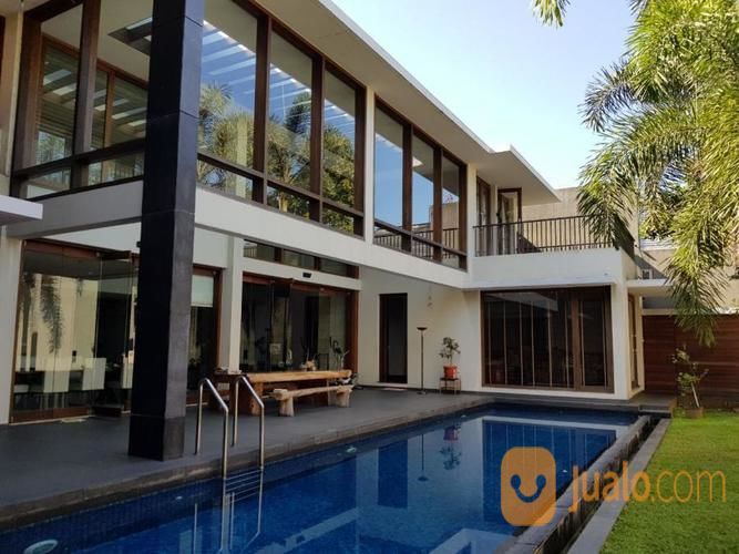 Rumah Mewah Ada Kolam Renang Di Cipaganti Raya Bandung