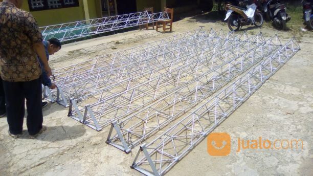 Tiang Tower Triangle Tangerang