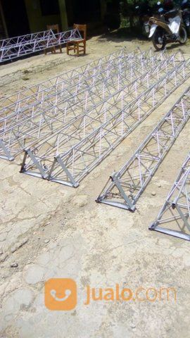 Tiang Tower Triangle 25Cm