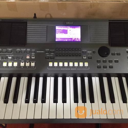 Keyboard Yamaha Psr S670 Garansi