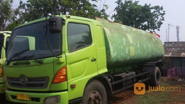 Truk Hino Lohan Tahun 2009