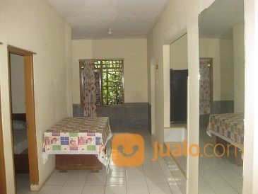 VILLA DENGAN KOLAM RENANG DI MEGAMENDUNG, PUNCAK, BOGOR