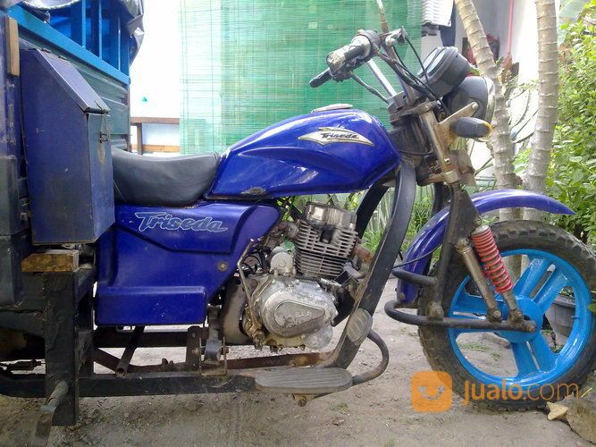 Motor Roda Tiga (Bekas)