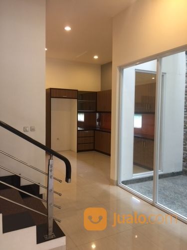 Rumah Sangat Mewah Siap Huni Strategis Di Alam Sutera Cluster Onyx
