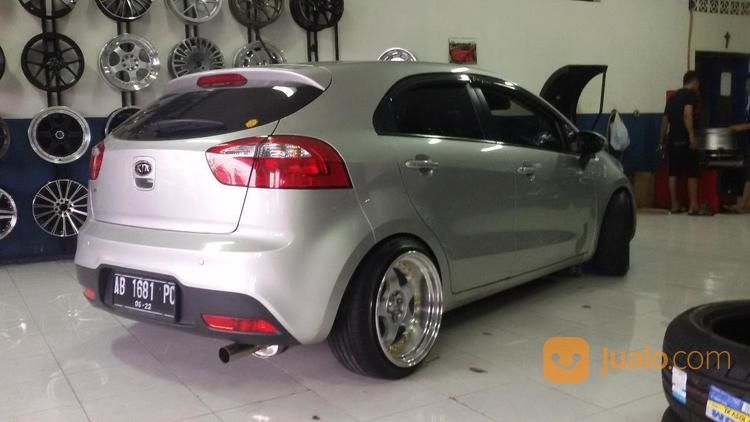 Modifikasi Velg Mobil Kia Rio Ring 17