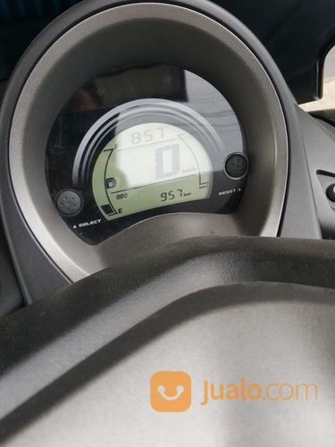 Motor Yamaha Nmax Tahun 2017 Non-Abs (Warna Hitam)