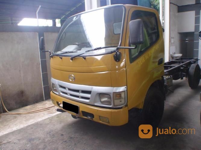 Hino Dutro 130 HD Sasis Tangki Tahun 2008