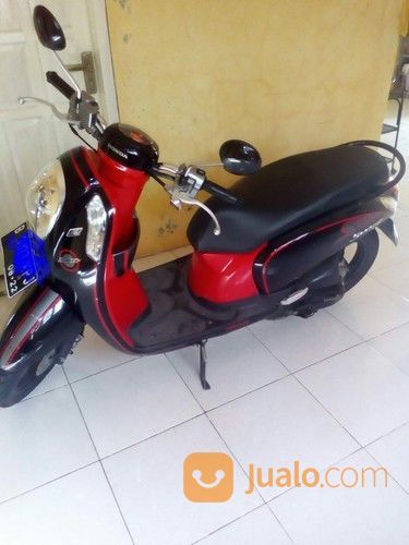 Honda Scoopy 2015