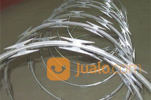 KAWAT RAZOR WIRE TAJAM
