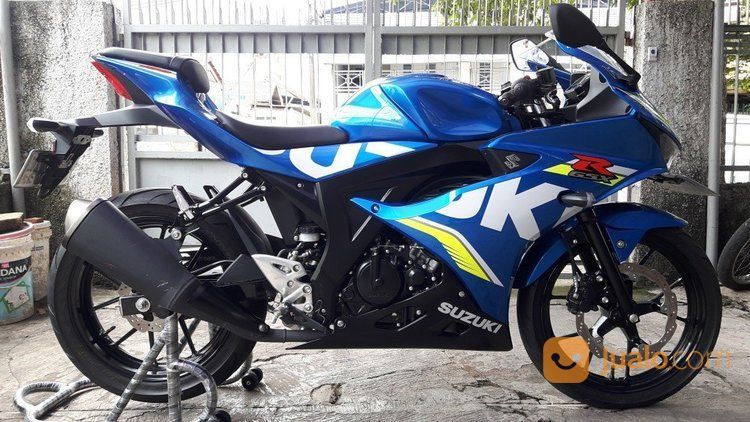 Suzuki Gsx 150r Tahun 2017 Biru Low Km