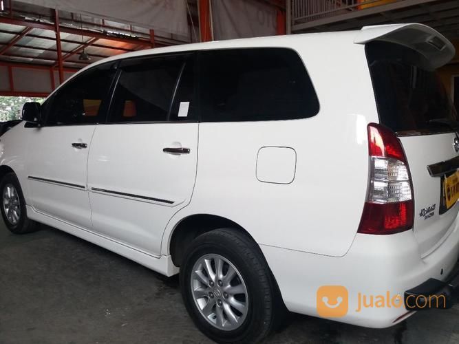 Toyota Kijang Innova 2.0 V AT 2013 Putih