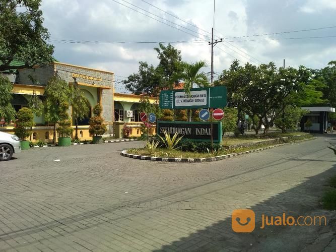 Rumah Asri Sekardangan Indah Sidoarjo